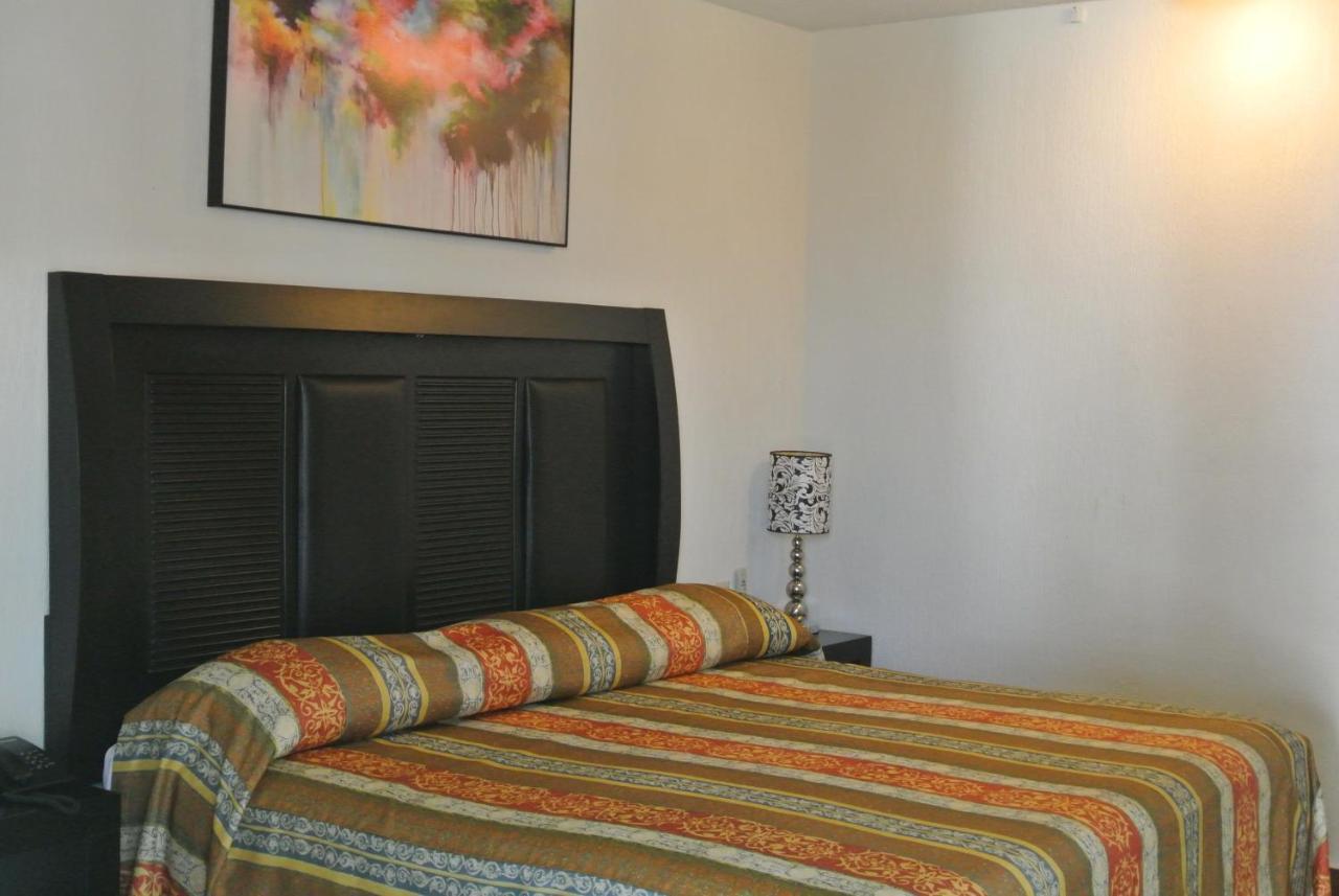 Parque Inn Hotel & Suites โคอาทซาโคลคอส ภายนอก รูปภาพ